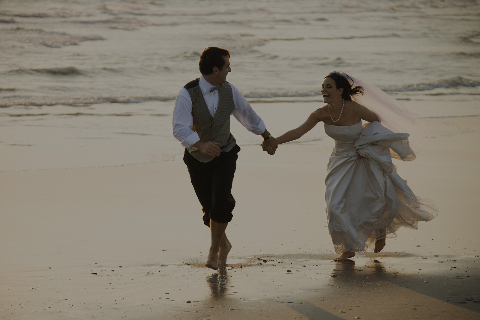 married-couple-on-beach